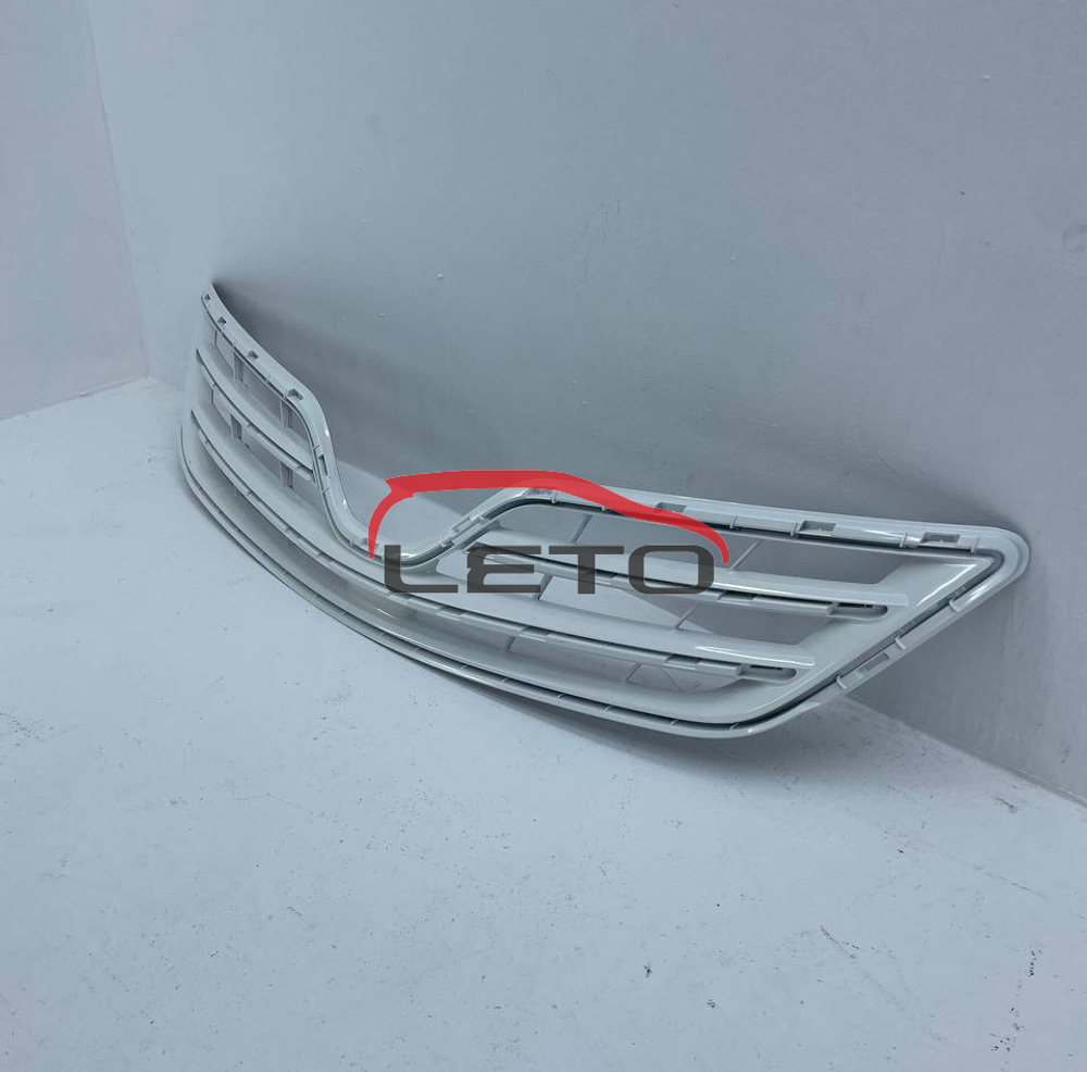 Решетка радиатора 53111-12C50-A0 5311112C50A0