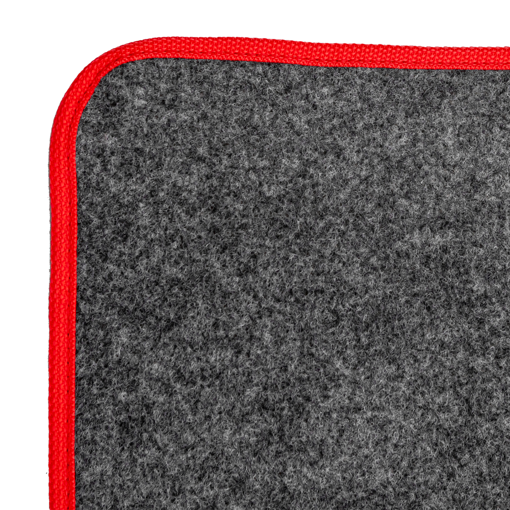 Ковры VOLVO FM до 2008 года (экокожа, черный, красный кант, красная вышивка)