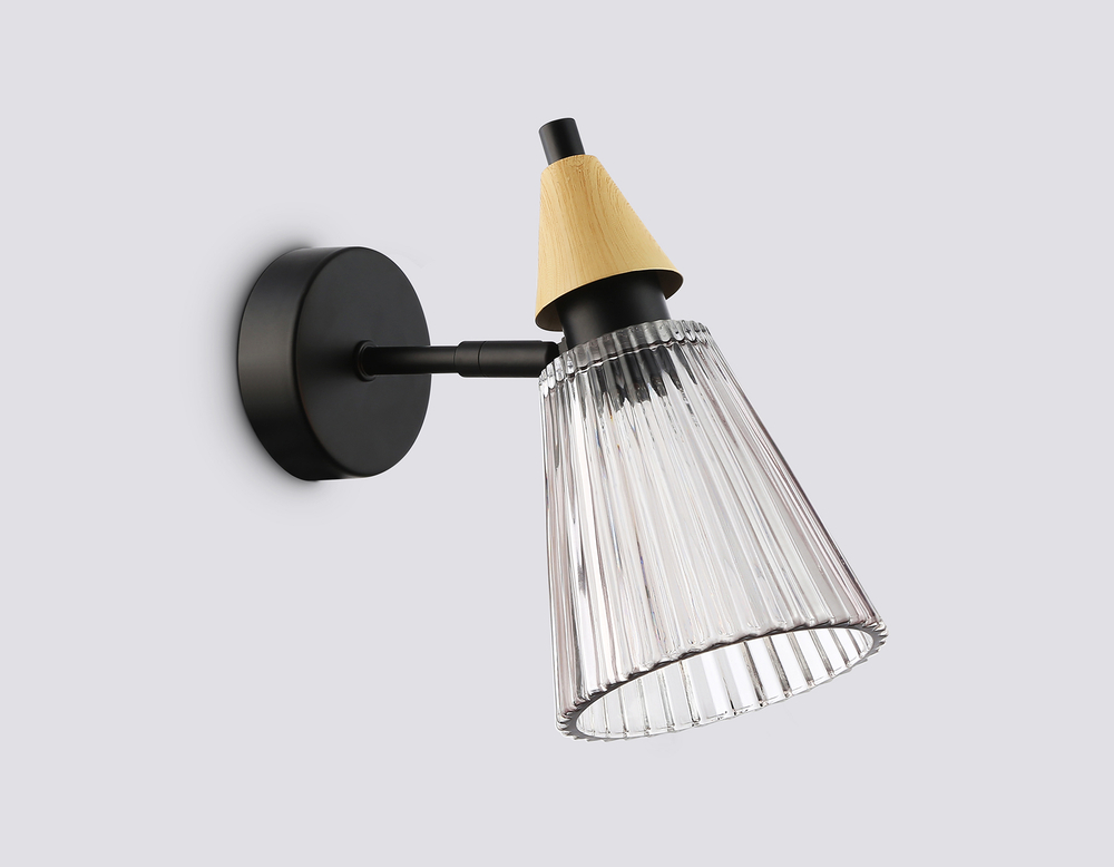 Светильник настенный LH58118 BK/LW/SM черный/светлое дерево/дымчатый E14 max 40W 180*110*200