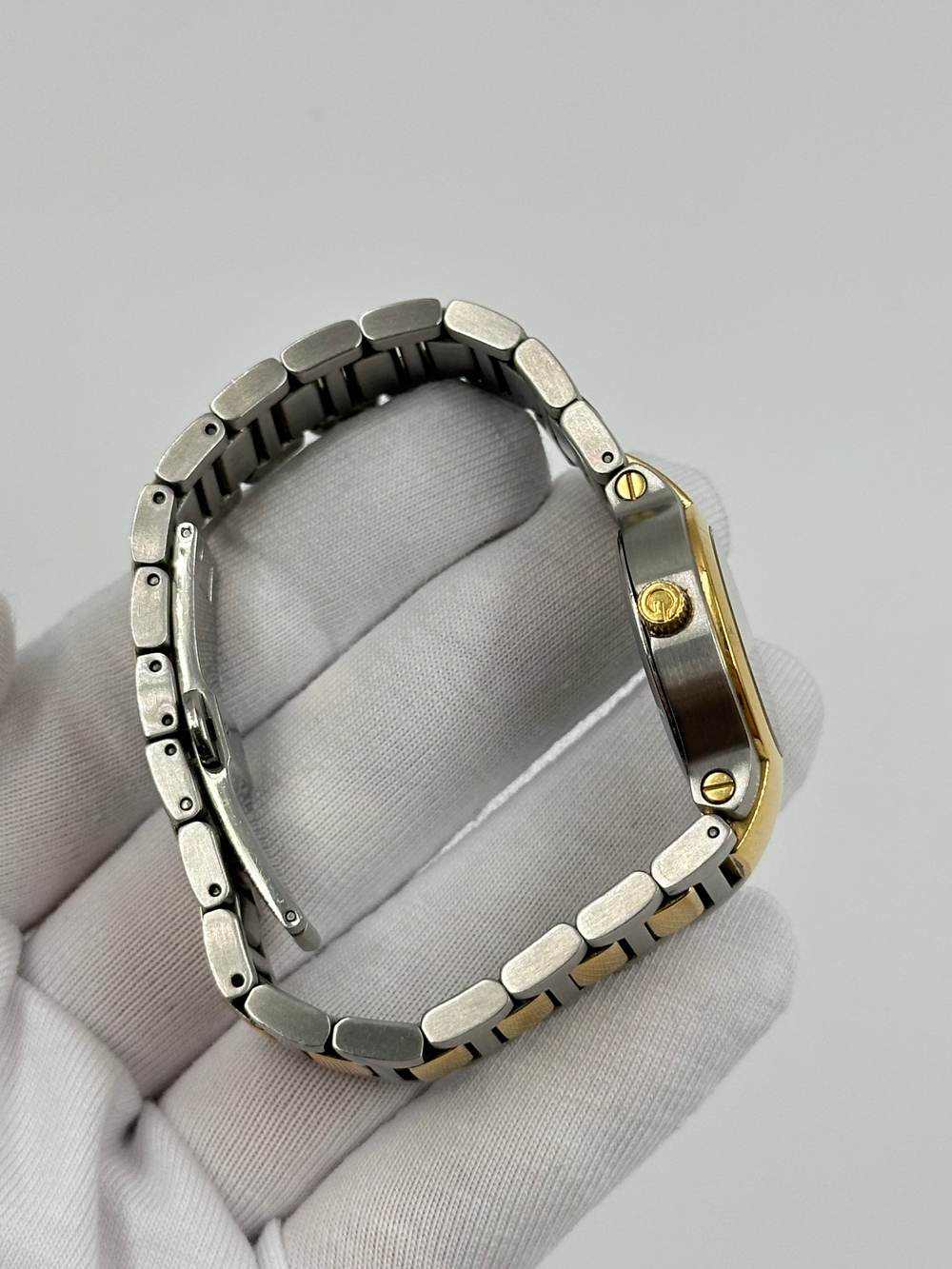 Часы Gucci 8900L