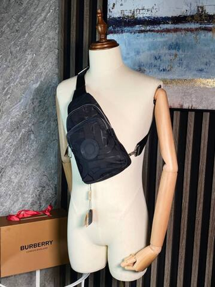 Сумка Burberry