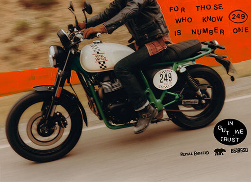 Мотоцикл Royal Enfield Bear 650 Golden Shadow