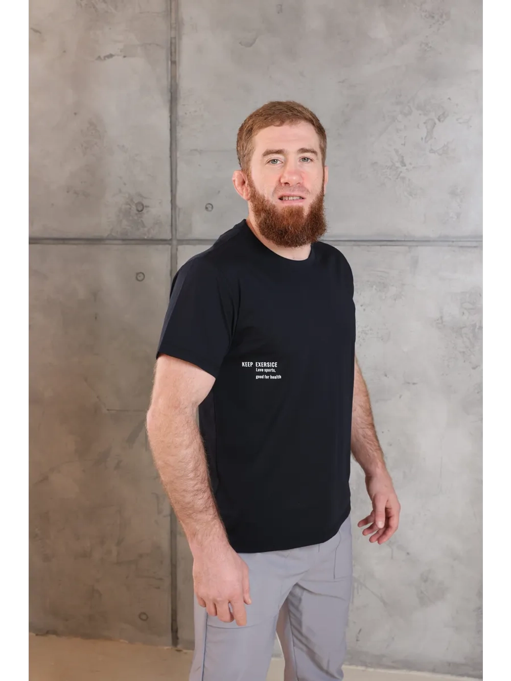 Базовая футболка с коротким рукавом