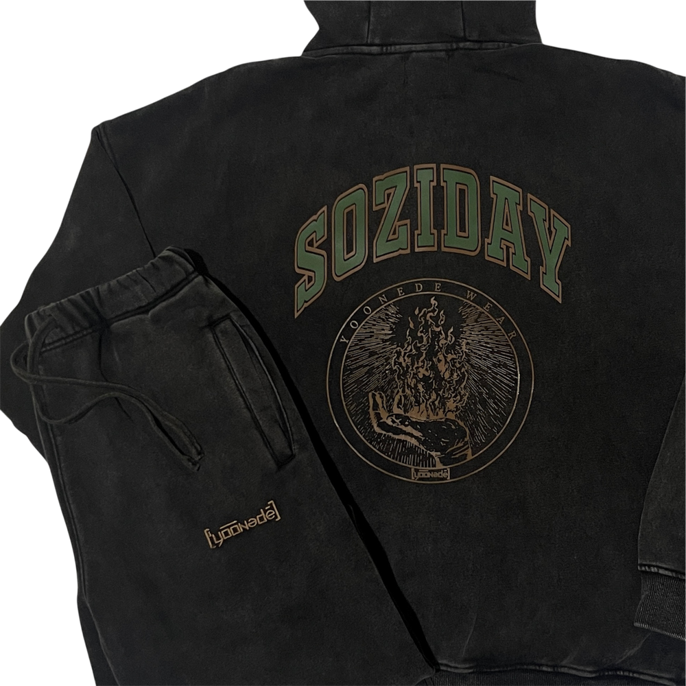 YOONEDE спортивный костюм "HAND ON FIRE"