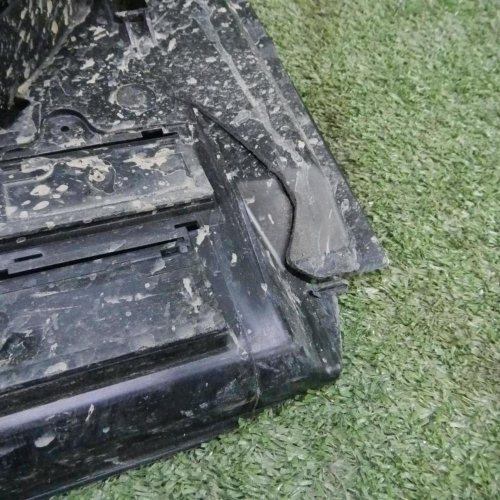 Диффузор вентилятора BMW X7 G07 (2019-н.в.)