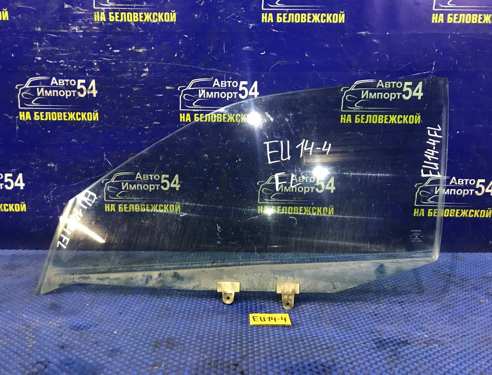 Стекло двери передней левой NISSAN BLUEBIRD 1997