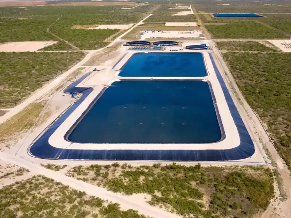 Армированная композитная геомембрана RCPE (АКПЭ) | HIPPOProtec