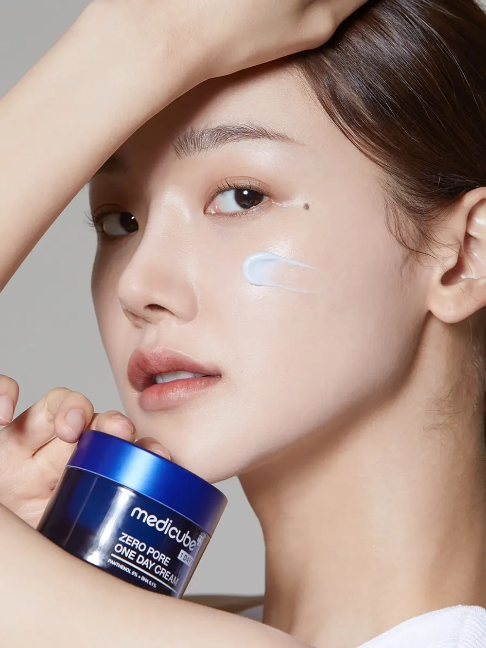 Medicube Крем с салициловой кислотой и пантенолом для сужения пор Zero Pore One Day Cream 50 мл