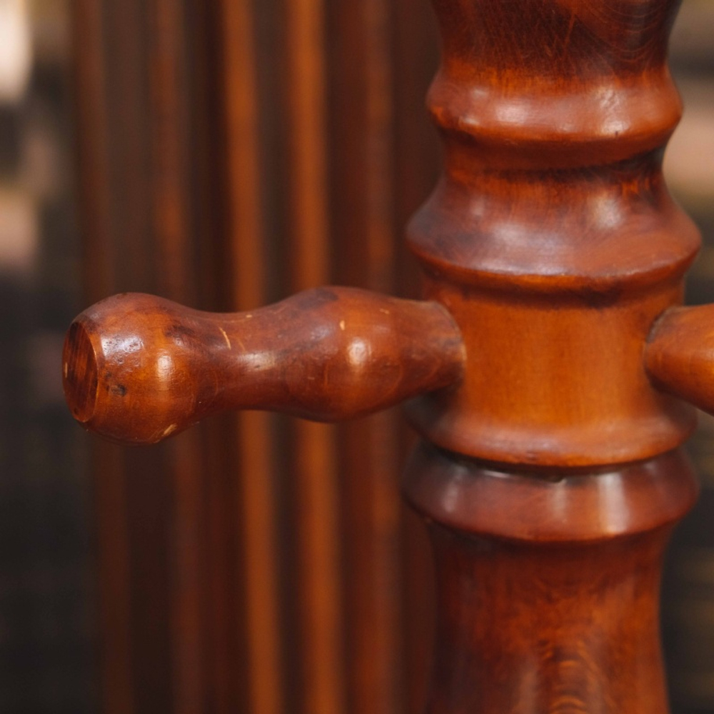 Напольная вешалка