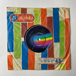 Винтажная виниловая пластинка 7 дюймов (маленькая пластинка) Bing Crosby, White Christmas / God Rest Ye Merry Gentlemen (UK 1977)