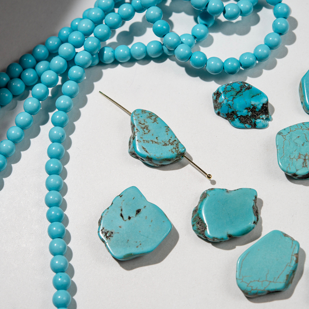 Туркенит (имитация бирюзы), продольное отверстие, 18,5-23,5*15-22,5мм