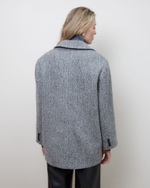 Пальто-жакет из шерсти елочка серый