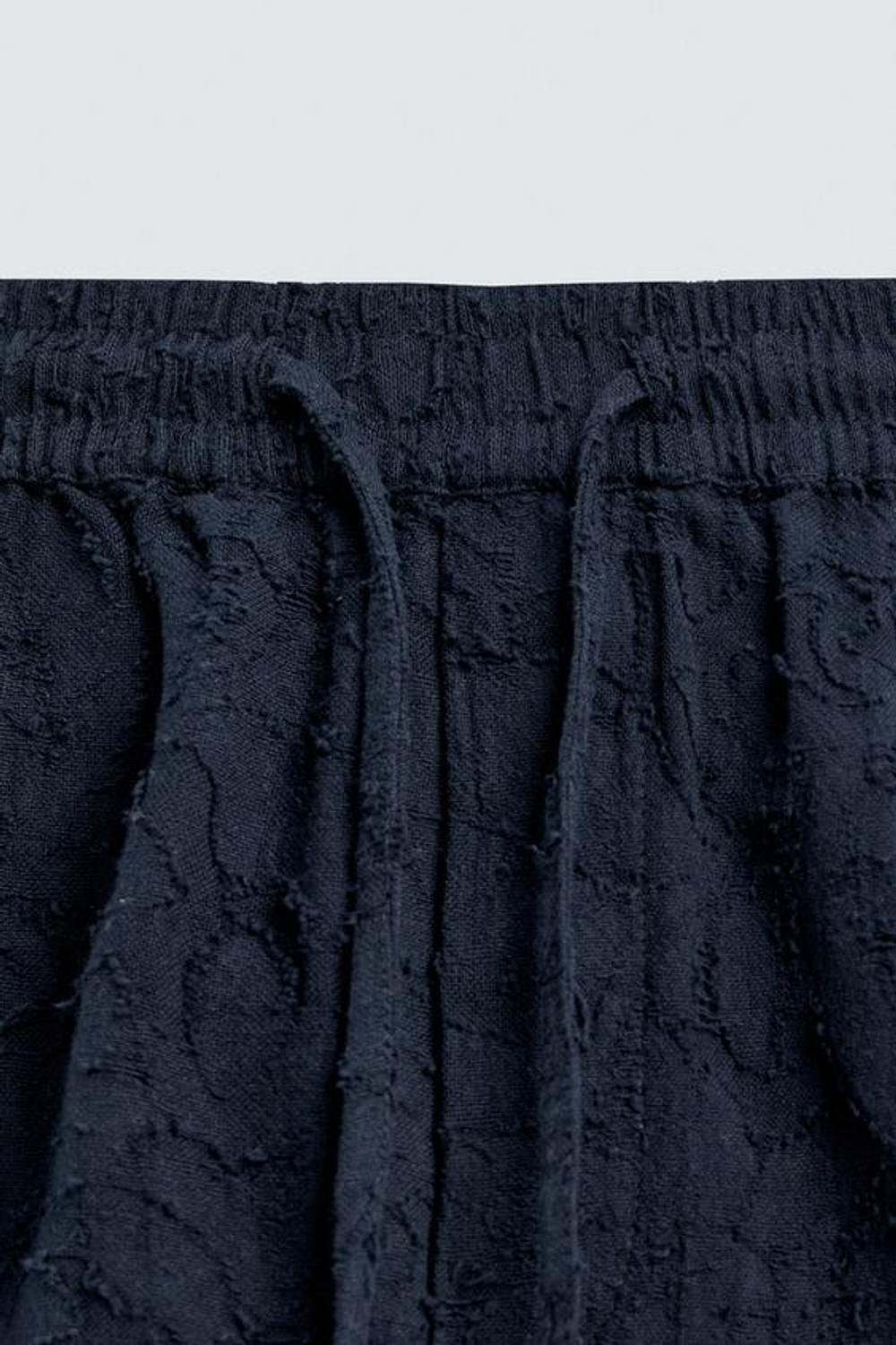 ZARA ЖАККАРДОВЫЕ ШОРТЫ, МОРСКОЙ СИНИЙ