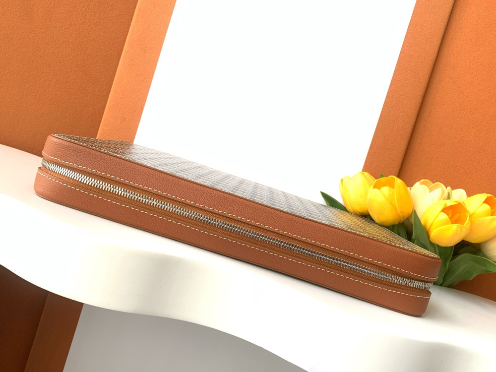 Goyard Compagnon Universel A4