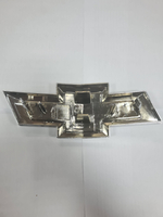 Эмблема передняя Шевроле Кобальт желтая