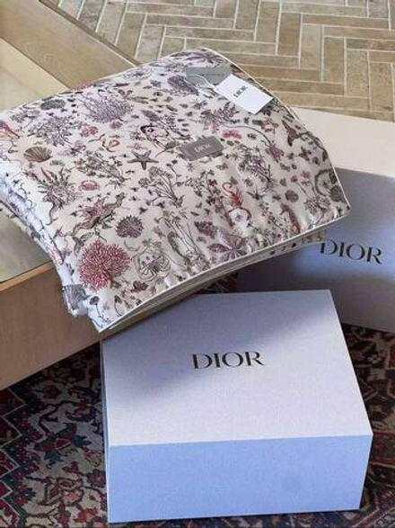 Одеяло Dior