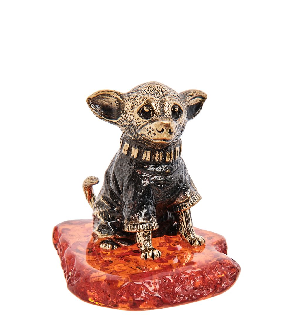 Народные промыслы AM- 253 Фигурка «Той-терьер в кофточке» (латунь, янтарь)