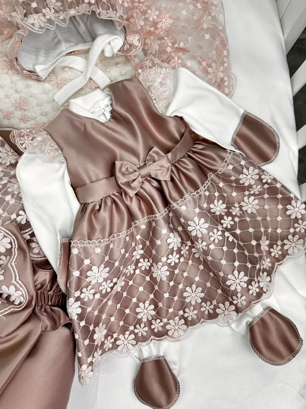 Конверт на выписку новорожденного весна