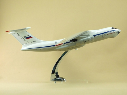 Модель самолета Ил-76МД-90А (М1:100, RF-78653)