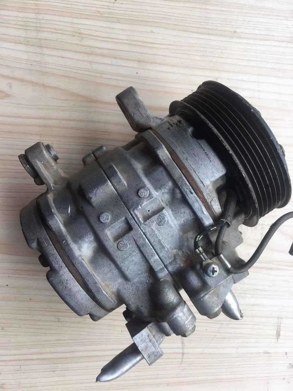 Компрессор кондиционера для FAW Senya M80/S80 1.3/1.5/3SZ