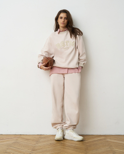 Свитшот boyfriend с объёмной вышивкой