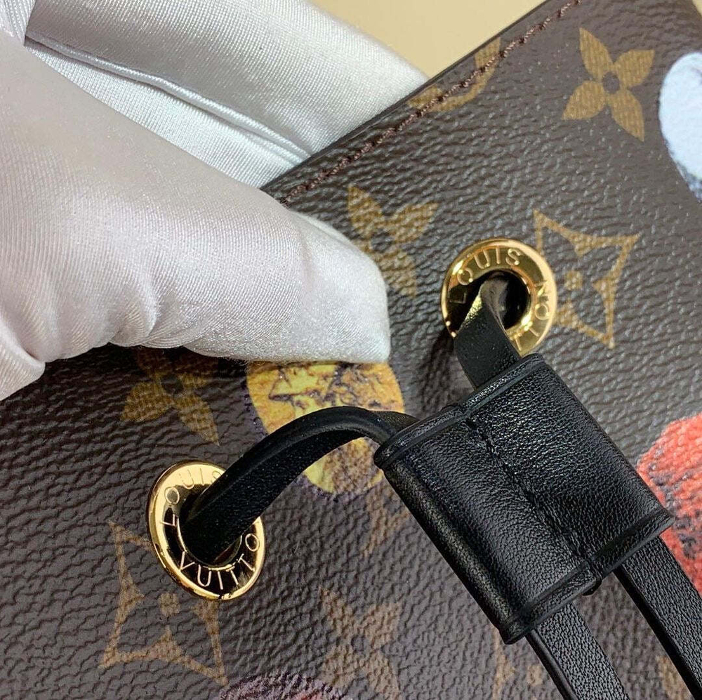 Louis Vuitton NeoNoe MM