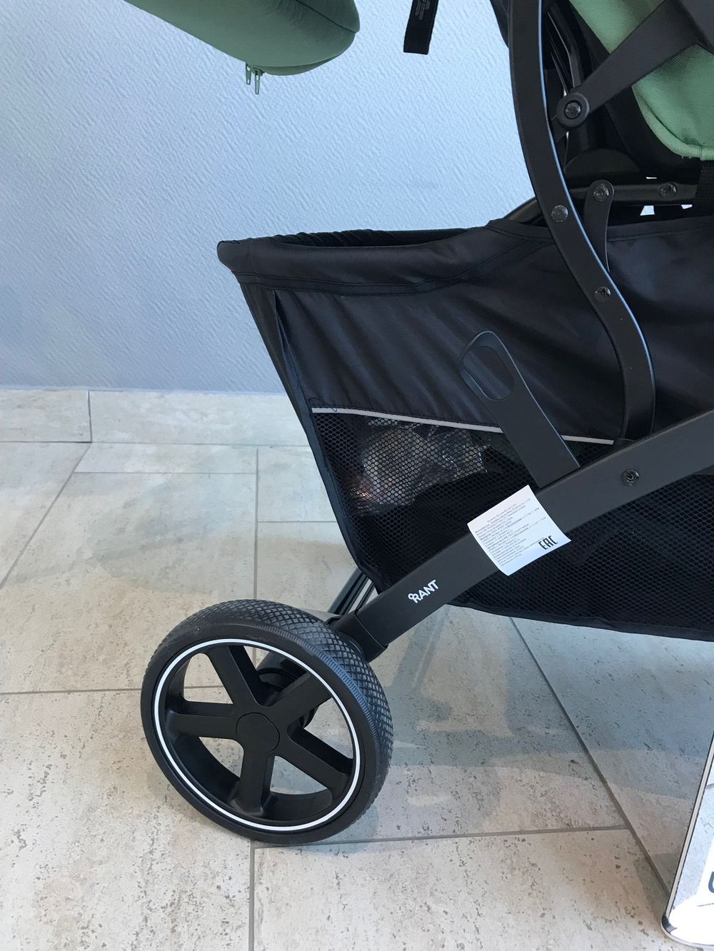 Коляска детская RANT "LIFE" RA104 Green