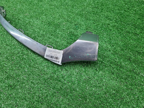 Молдинг бампера правый Mercedes C w205 (14-18) AMG