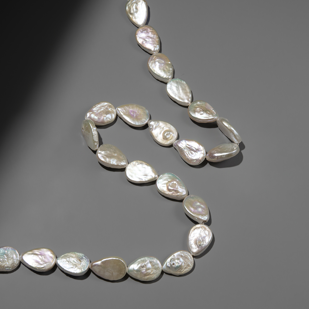 Жемчуг культивированный в форме капель, белый, 10*14мм