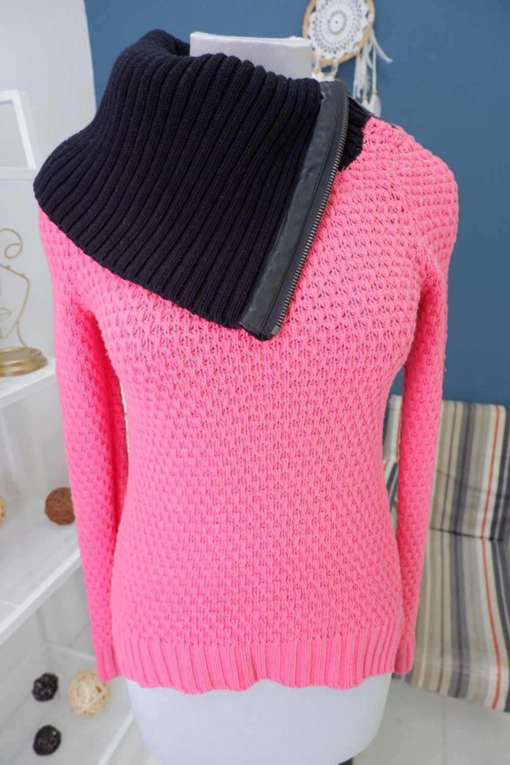 Свитер Only с объемным воротником 42 размер