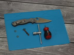 Резиновый коврик для разборки и пайки 310*210 Ковр1