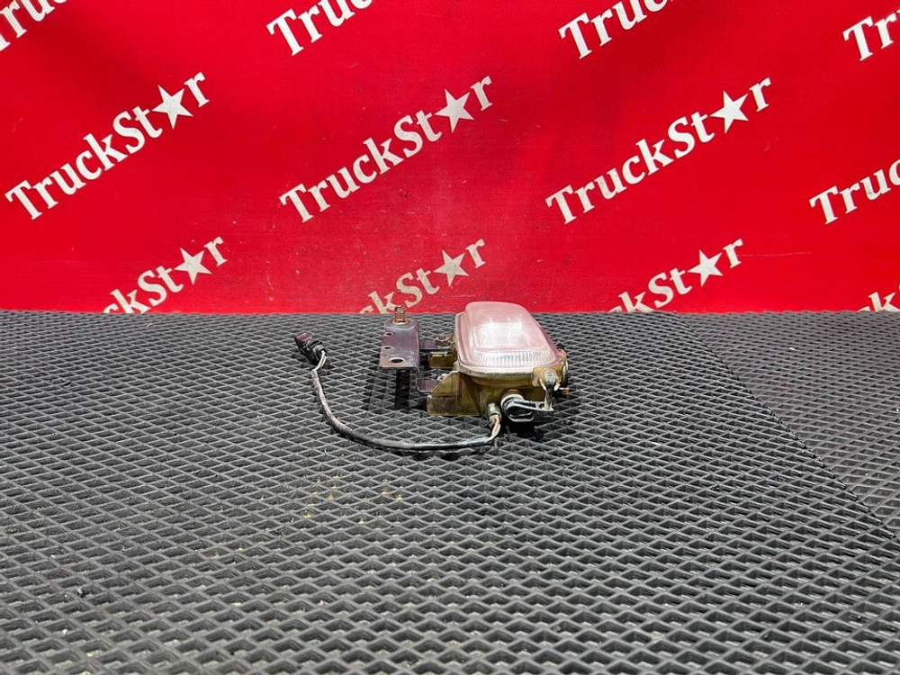 Фара противотуманная левая