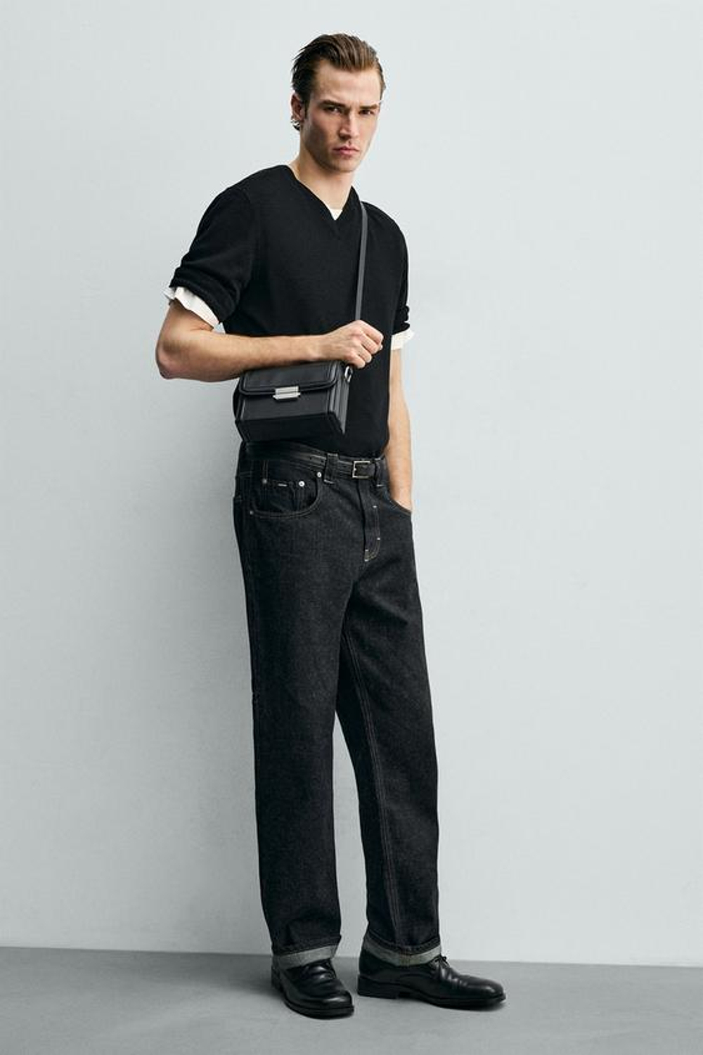 ZARA ЖЕСТКАЯ СУМКА, ЧЕРНЫЙ