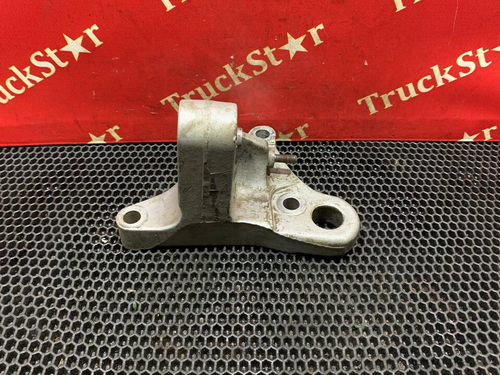 Кронштейн двигателя задний правый