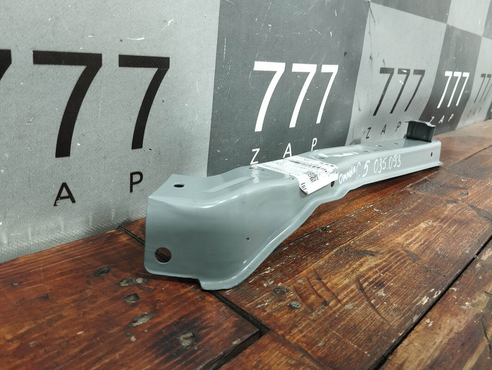 Кронштейн фары левый Omoda C5 22-нв Б/У Оригинал 501004905AADYJ