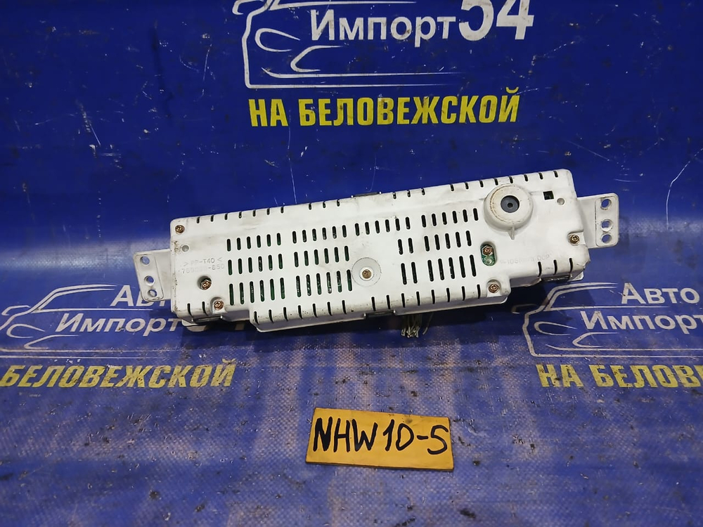 Щиток приборов TOYOTA PRIUS 1998