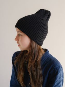 Шапка вязаная-резинка весенняя/осенняя КЭП(Черный)