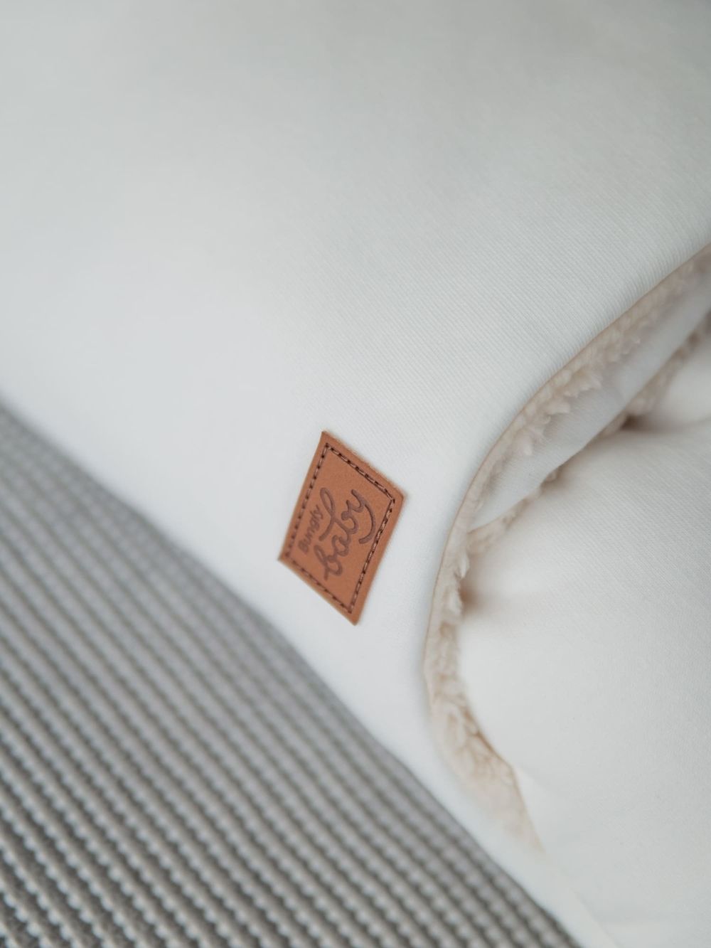 Конверт-звездочка "Молоко" с прорезями для ремней безопасности 0+