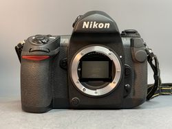 Nikon F6 body