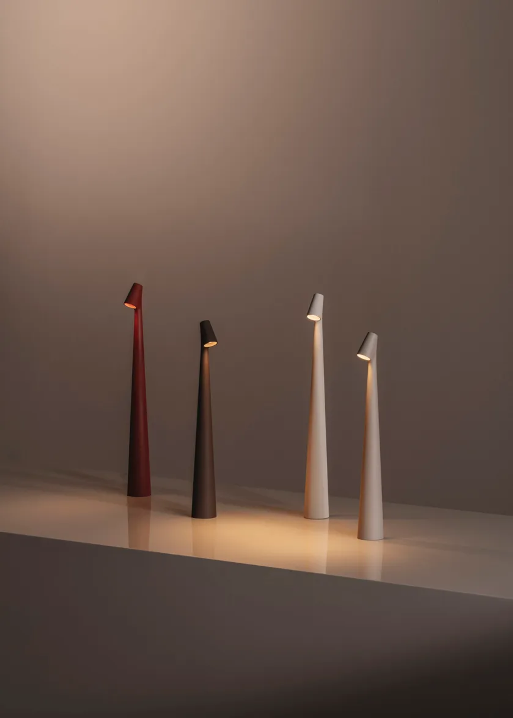 Table design lamp Africa by Vibia