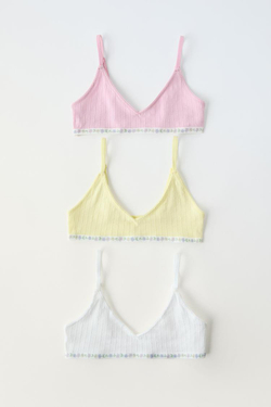 ZARA НАБОР ИЗ ТРЕХ ТОПОВ ИЗ РЕЛЬЕФНОЙ ТКАНИ С ЦВЕТАМИ, РОЗОВЫЙ