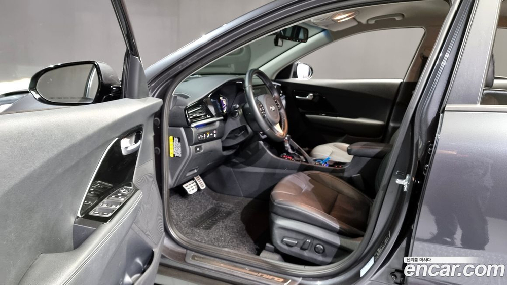 Kia The New Niro 1.6 HEV (10.2019)