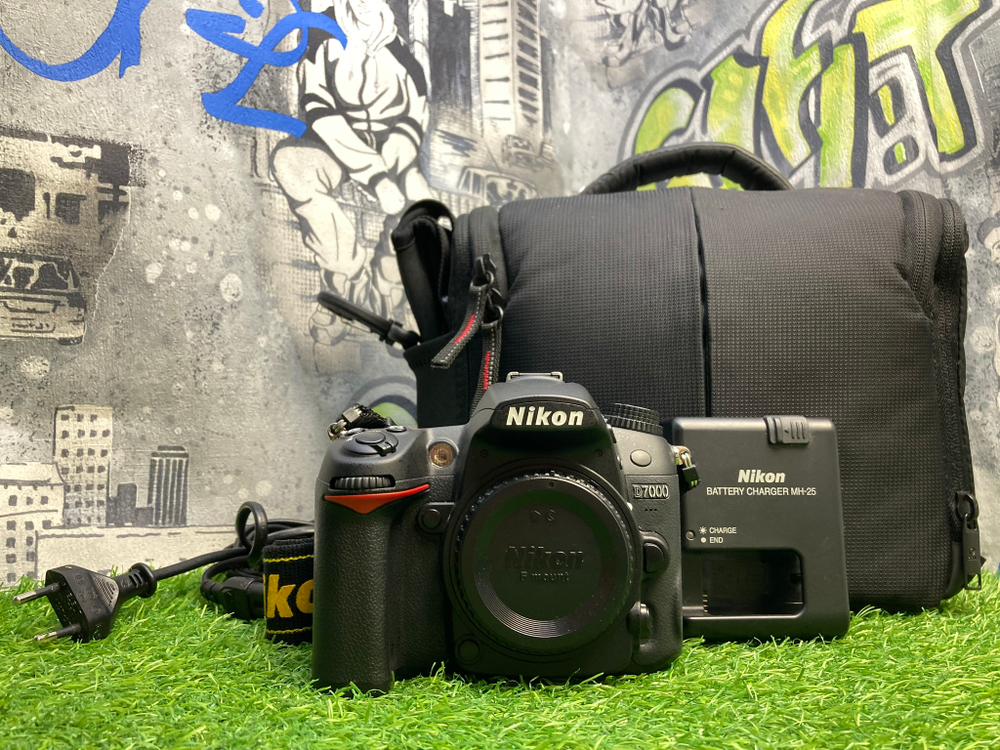 Nikon D7000 12.200 кадров Покупка/Продажа