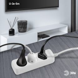 Удлинитель электрический ЭРА U-3e-5m-3x1,5 с заземлением 3 розетки 5м ПВС 3x1,5мм2 16А