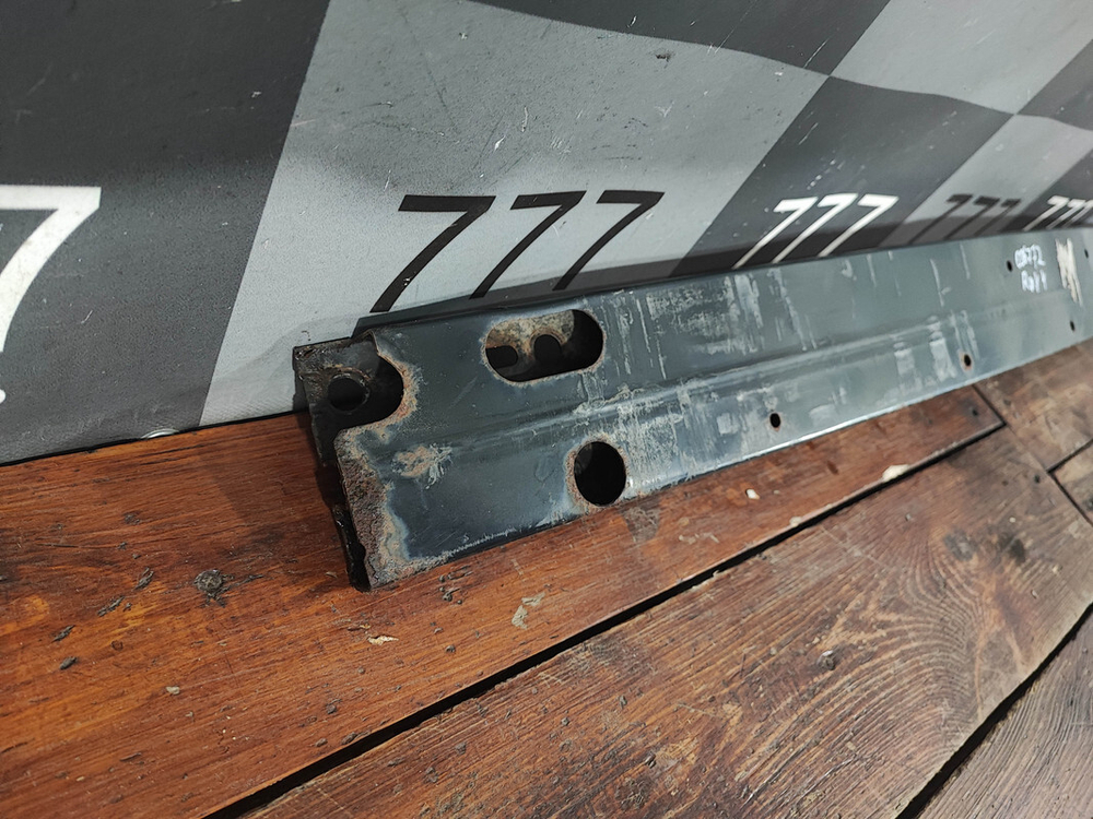 Усилитель заднего бампера Toyota RAV4 IV (XA40) 12-19 Б/У Оригинал 5217142030