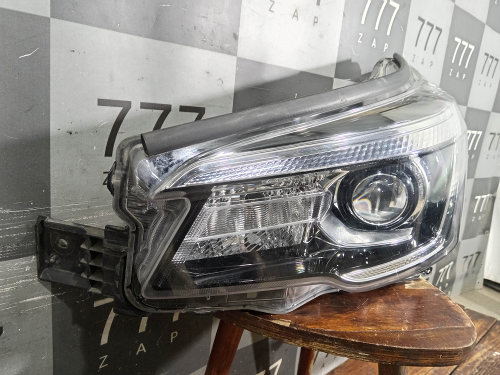 Фара левая LED Subaru Forester 5 (SK) 18-21 Б/У Оригинал 84002SJ030