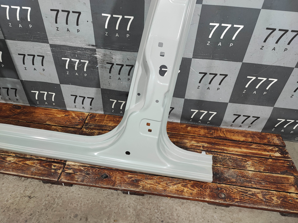 Боковина левая LADA Vesta 15-нв Новая Оригинал 8450039441