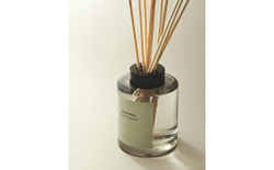 Zara Home POETIC MIND REED DIFFUSERS — ароматический диффузор с тростниковыми палочками, Поэтический Разум, 200 мл