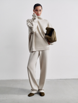 Свитер WEEKEND, жемчужный