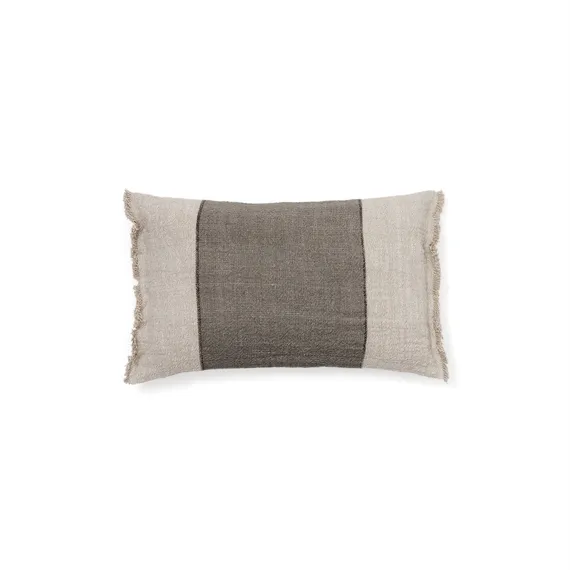 Чехол для подушки Lorin из льна зелёного цвета с бахромой 30 x 50 см